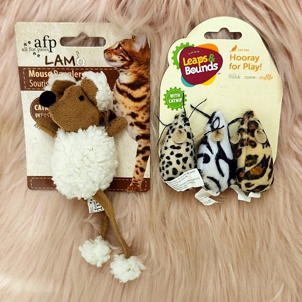 Brand New AFP/LEAPS & BOUNDS CATNIP CAT TOY-2CT.